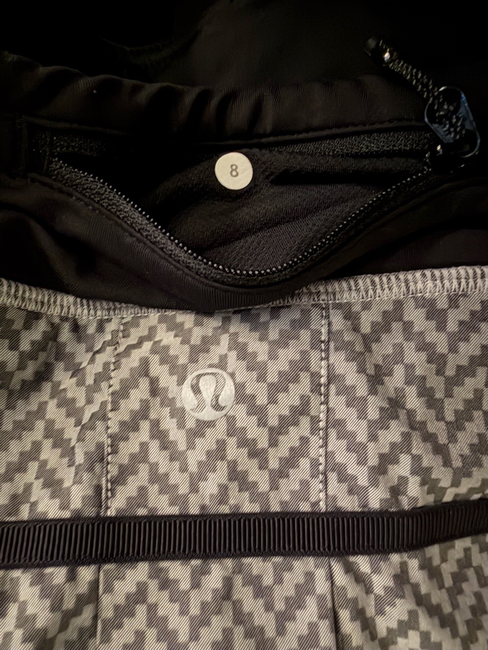 Lululemon Run Pace Setter Skirt 4-way Stretch Herringbone Black/White Size 8 - Picture 4 of 5